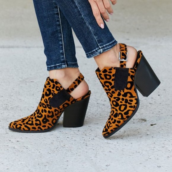 Qupid Leopard Open Heel Booties - Picture 4 of 7